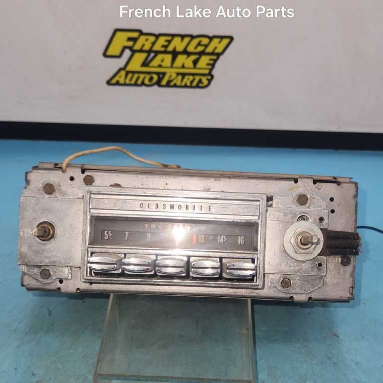 UNTESTED Radio “7303143” Fits 1968 OLDSMOBILE F85 1246469