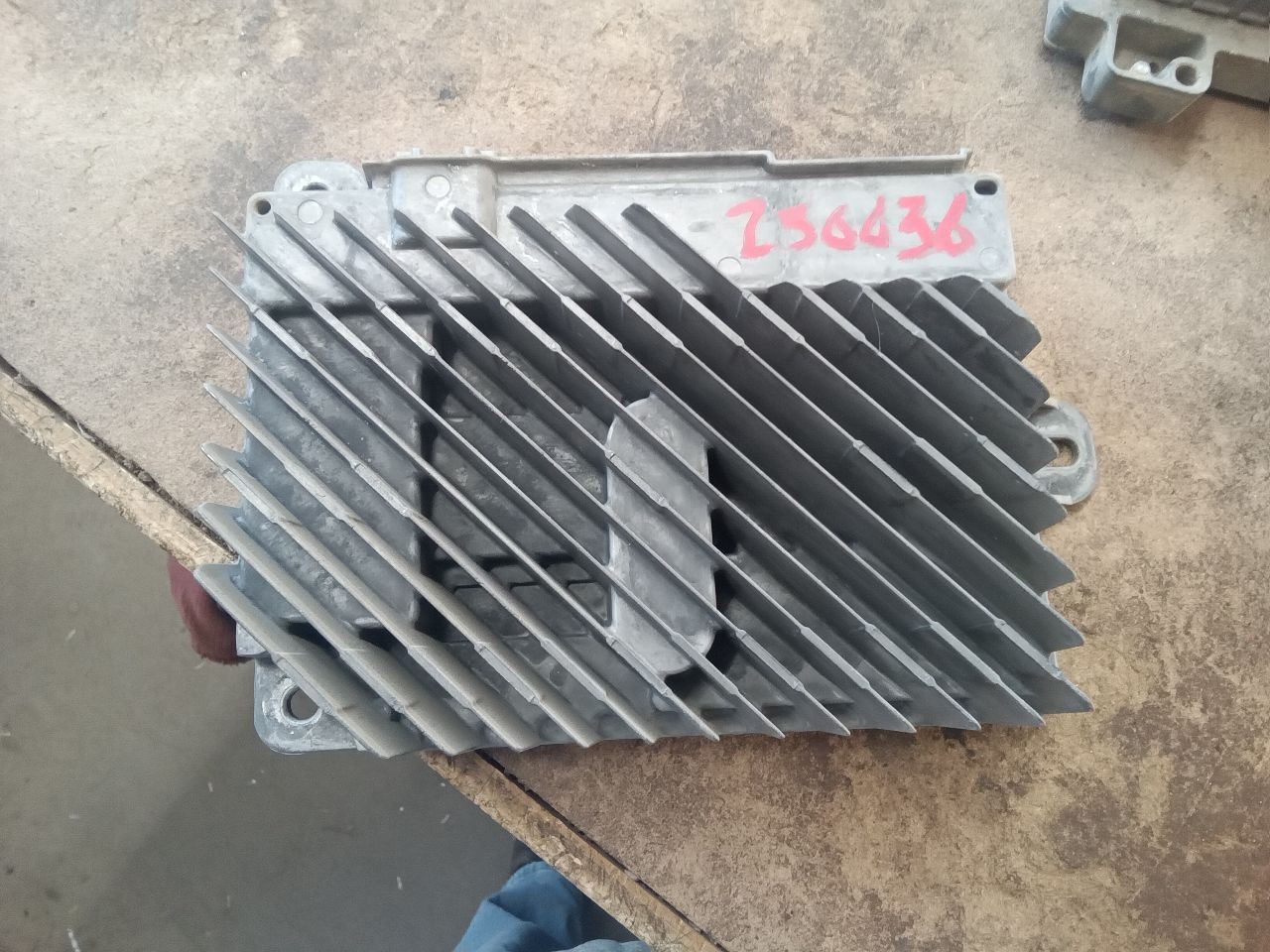 Audio Equipment Radio Amplifier Standard Audio System Fits 14-20 IMPALA 580053