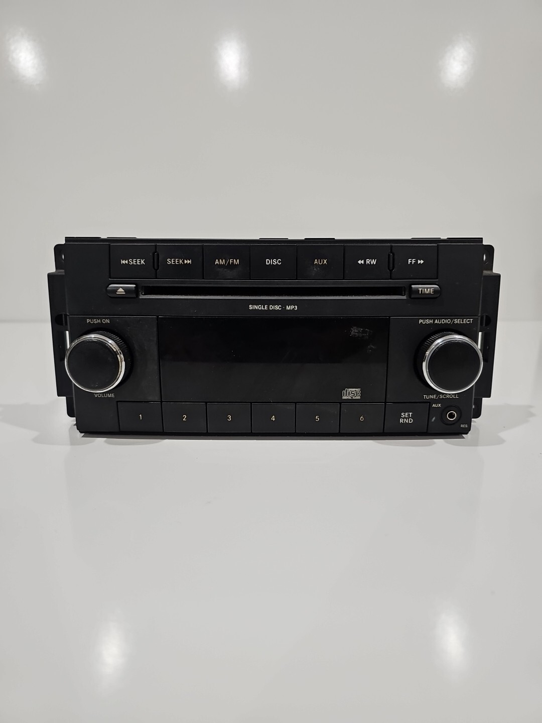 2008-2013 Daimler Chrysler Dodge P68021159AE OEM Radio/Stereo CD MP3 Player Car