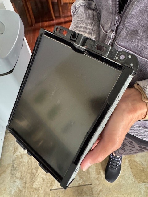 2013 – 2017 DODGE RAM RA4 8.4 UCONNECT NAVIGATION RADIO SCREEN OEM VP4 SCUFFED