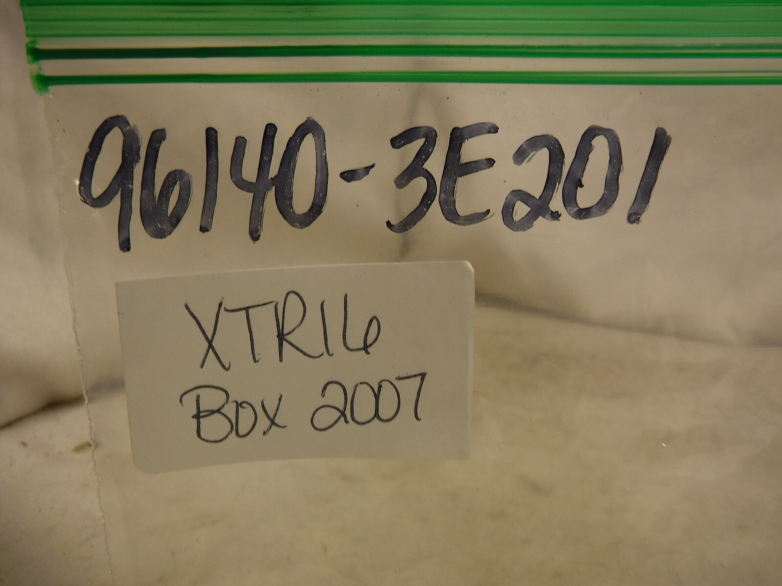 03 04 05 06 Kia Sorento Radio Cd Knob Set 96140-3E201 XTR16