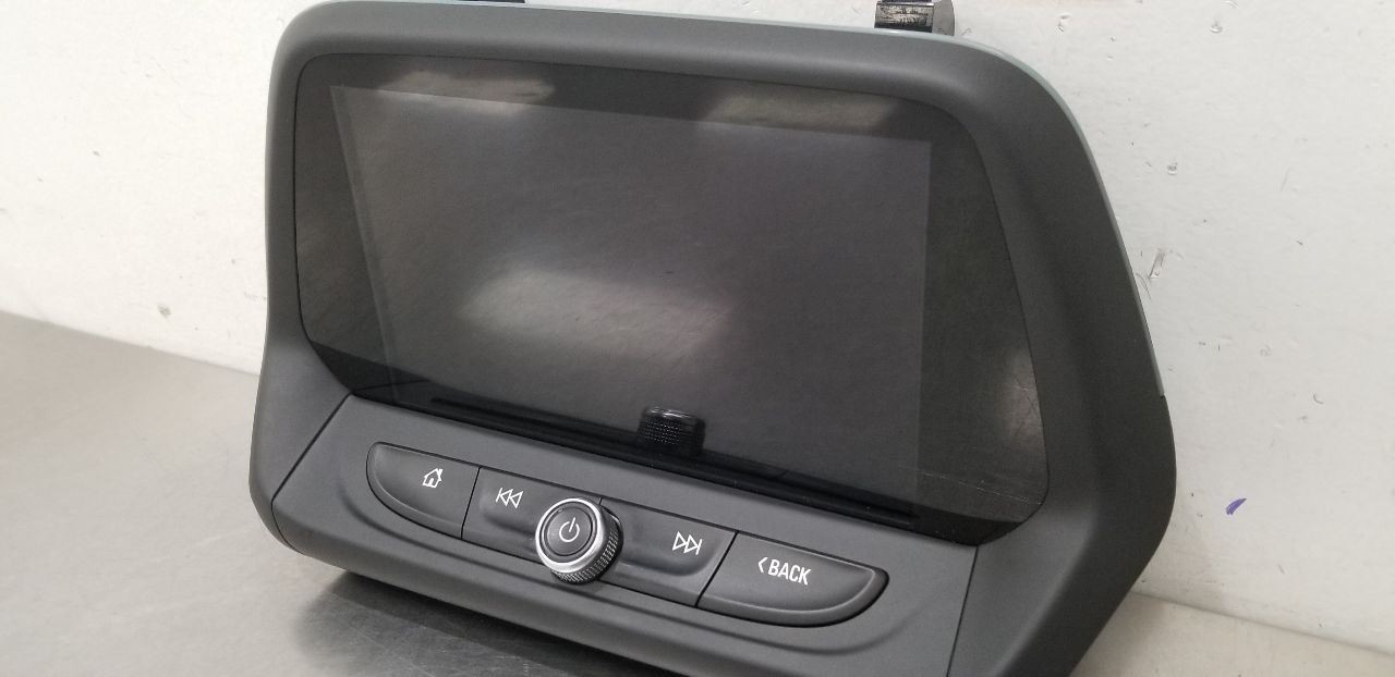 18 CHEVY CAMARO RADIO AUDIO CONTROL PANEL DISPLAY SCREEN 84351293