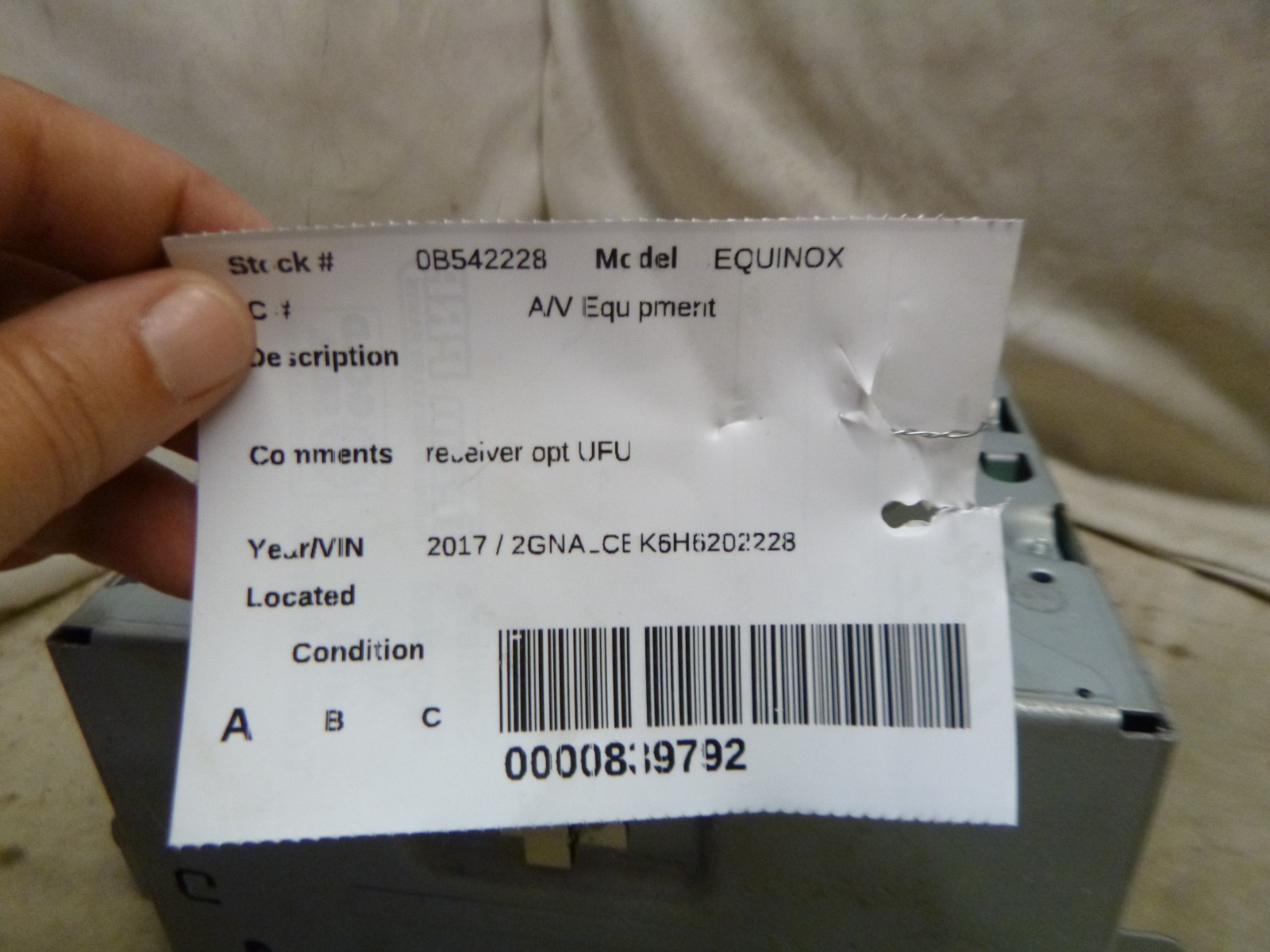 2017 17 Chevrolet Equinox Radio Receiver Mechanism w/ Vin Tag 84064074 RAT27