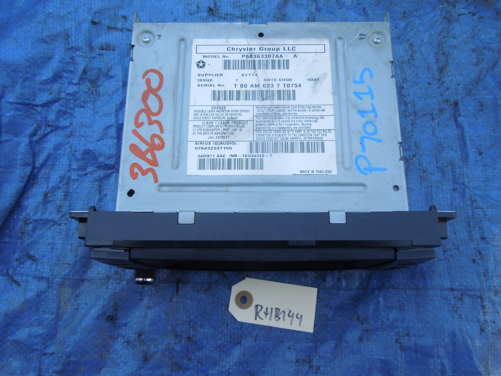 2012 Dodge Caravan RHB cd player radio assembly navigation OEM sirius MP3 RHB744