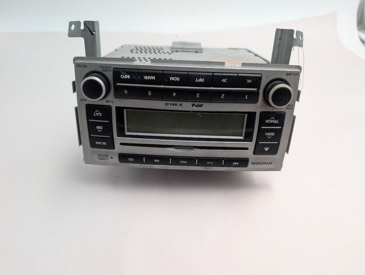 Audio Equipment Radio AM-FM-stereo-CD-MP3 Fits 07-08 SANTA FE 358874