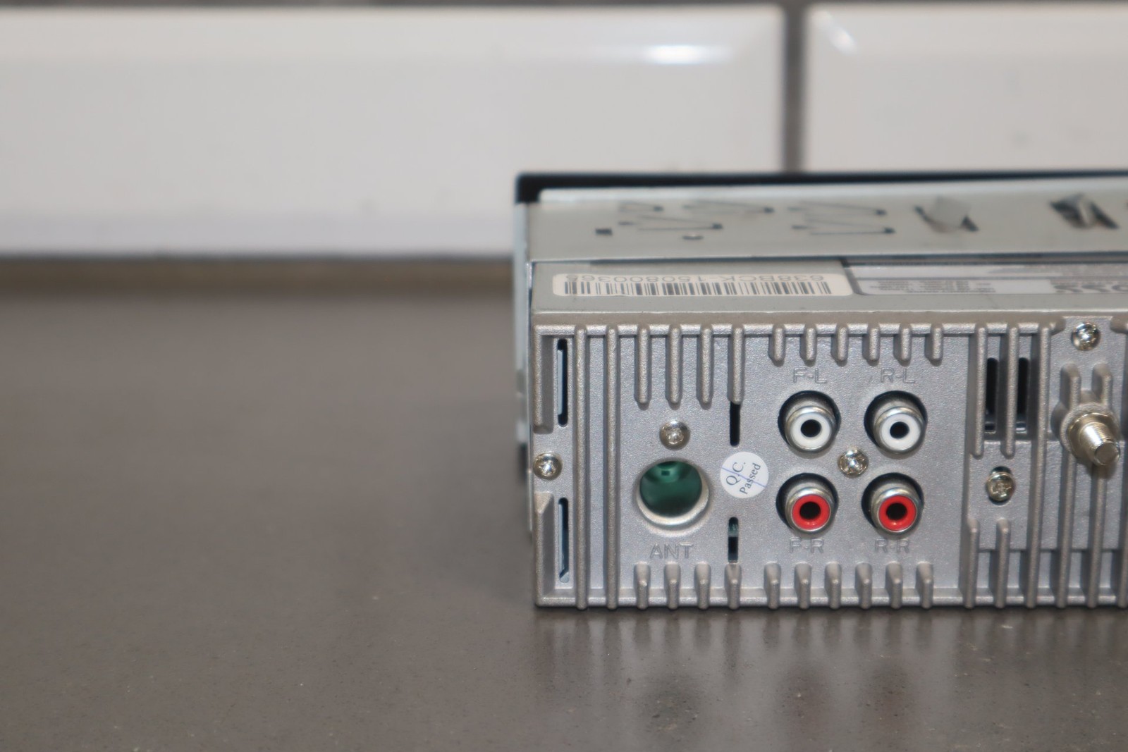 Boss 611UAB Radio Single DIN
