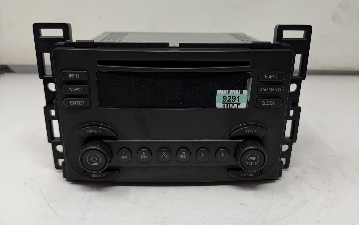 NEW 15255025 OEM GM CHEVROLET MALIBU AM FM CD RADIO W/ FREE SHIPPING