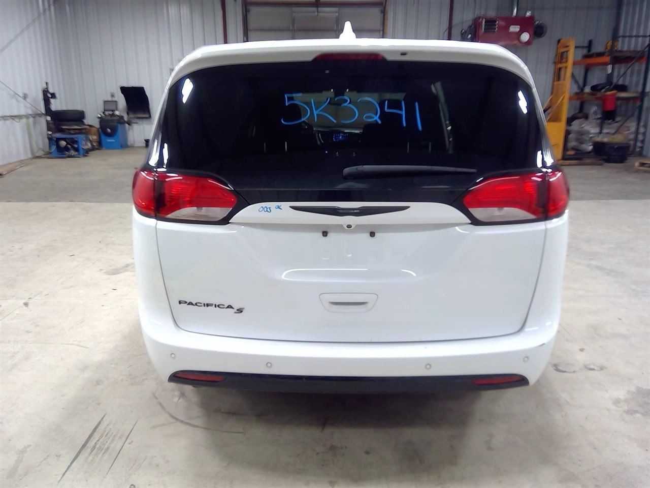 Info-GPS-TV Screen Display Front Dash ID 68316174 Fits 18-20 PACIFICA 1080792