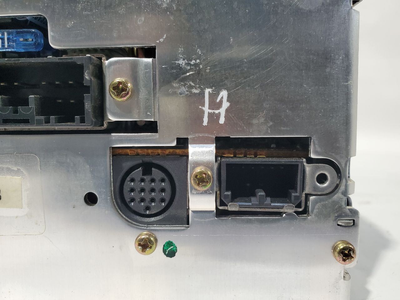 1993 1996 Mitsubishi 300GT OEM Radio Audio Receiver MB942703
