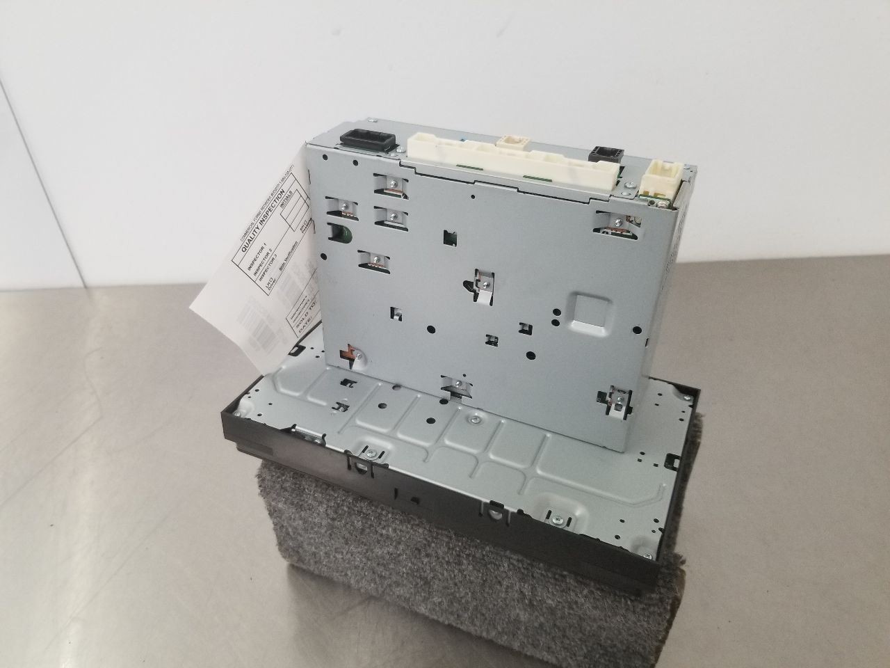 20 TOYOTA TACOMA SR 2WD 4X2 2.7L RADIO AUDIO DISPLAY AND RECEIVER 8614004110 OEM