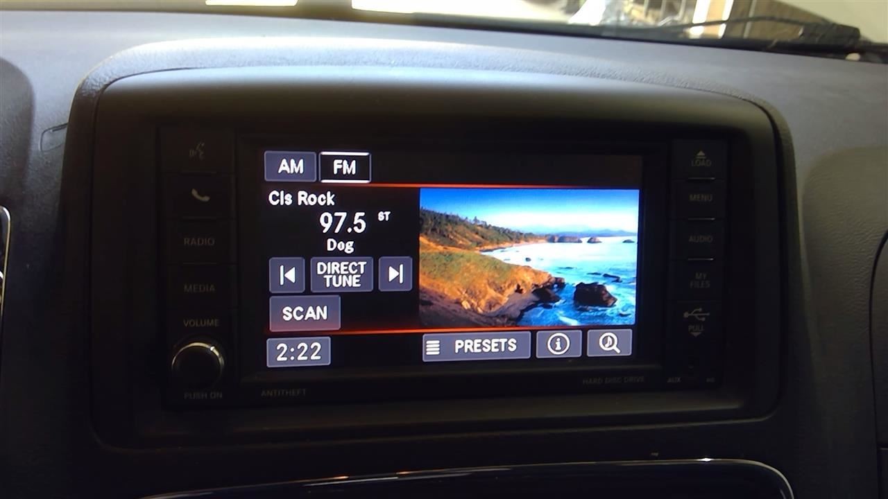 Audio Equipment Radio Receiver Radio With 6.5″ Screen Fits 12-20 CARAVAN