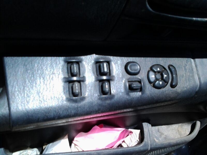 Audio Equipment Radio Receiver Radio ID Rbk Fits 02-07 CARAVAN 157560