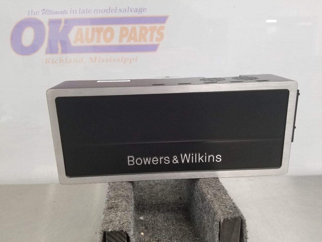 18 BMW M760I RADIO AUDIO AMPLIFIER 6996697