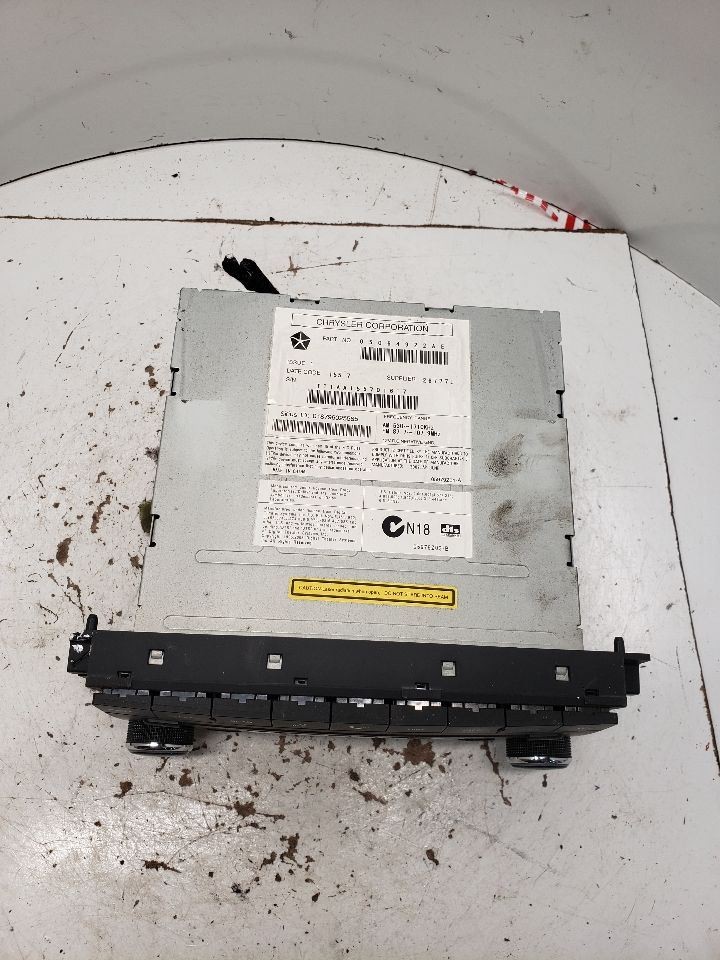 2008-2011 Dodge Dakota Radio AM FM6 Disc Cd-dvd Changer OEM 1383918