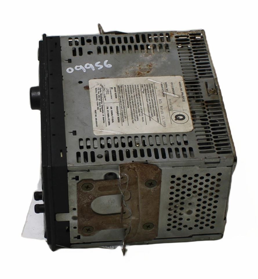 1998-1999 Nissan Altima Radio Receiver OEM 1579663