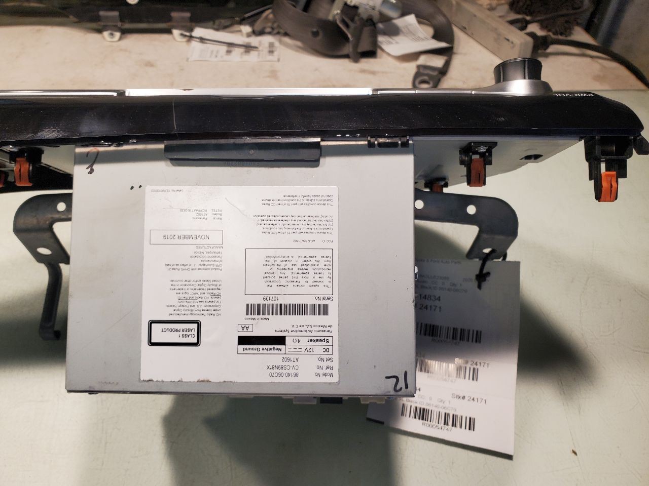 Audio Equipment Radio Display And Receiver ID 86140-06C70 Fits 20 CAMRY 54747