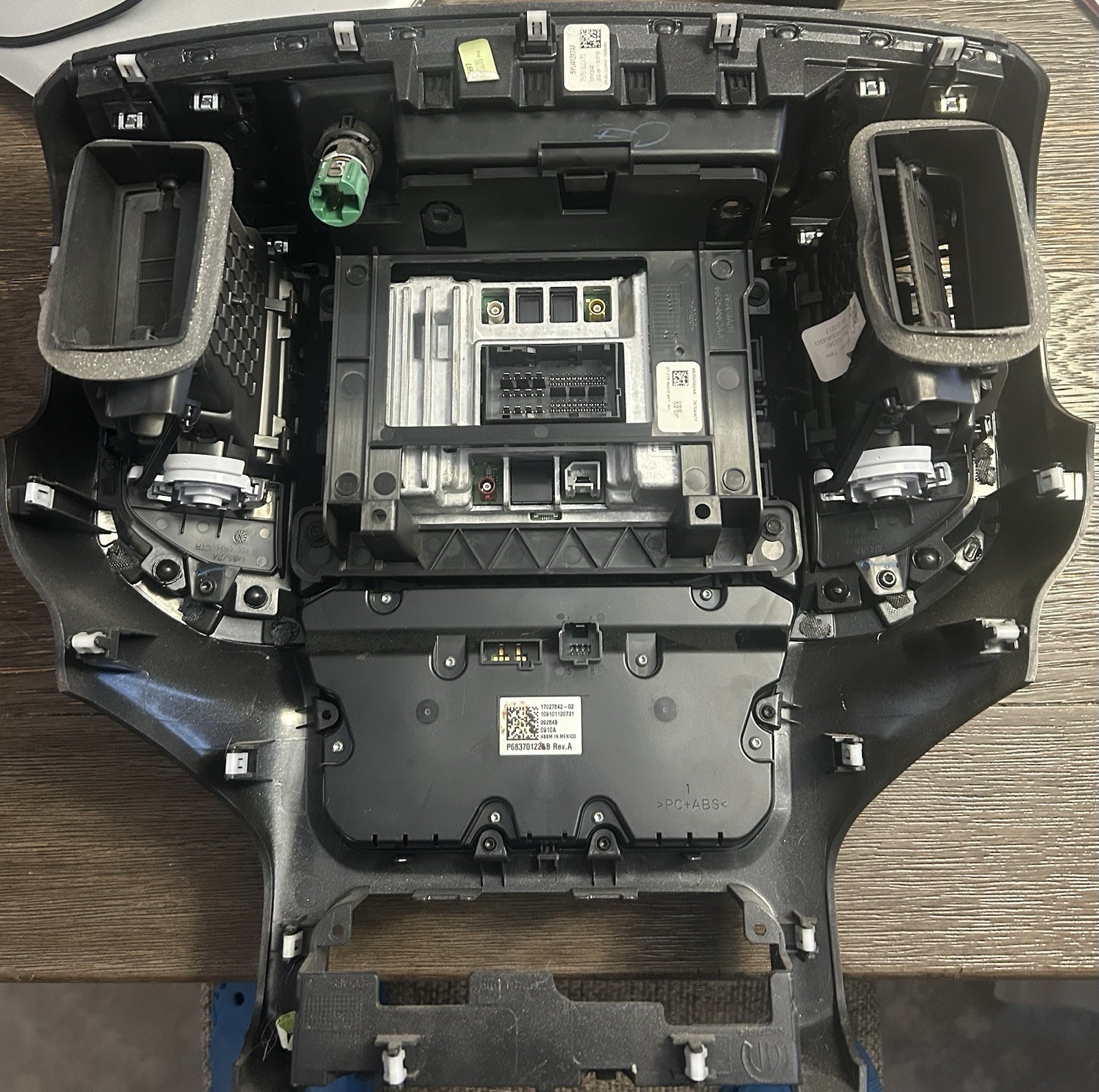 2020 RAM Uconnect 5″ Inch Screen Radio A/C Controls Vents Screen