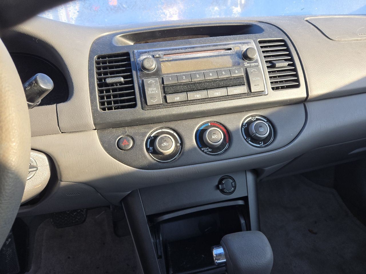 2005-2006 Toyota CAMRY Radio Receiver w/o Navigation Fujitsu Ten Mfr. ID 16860