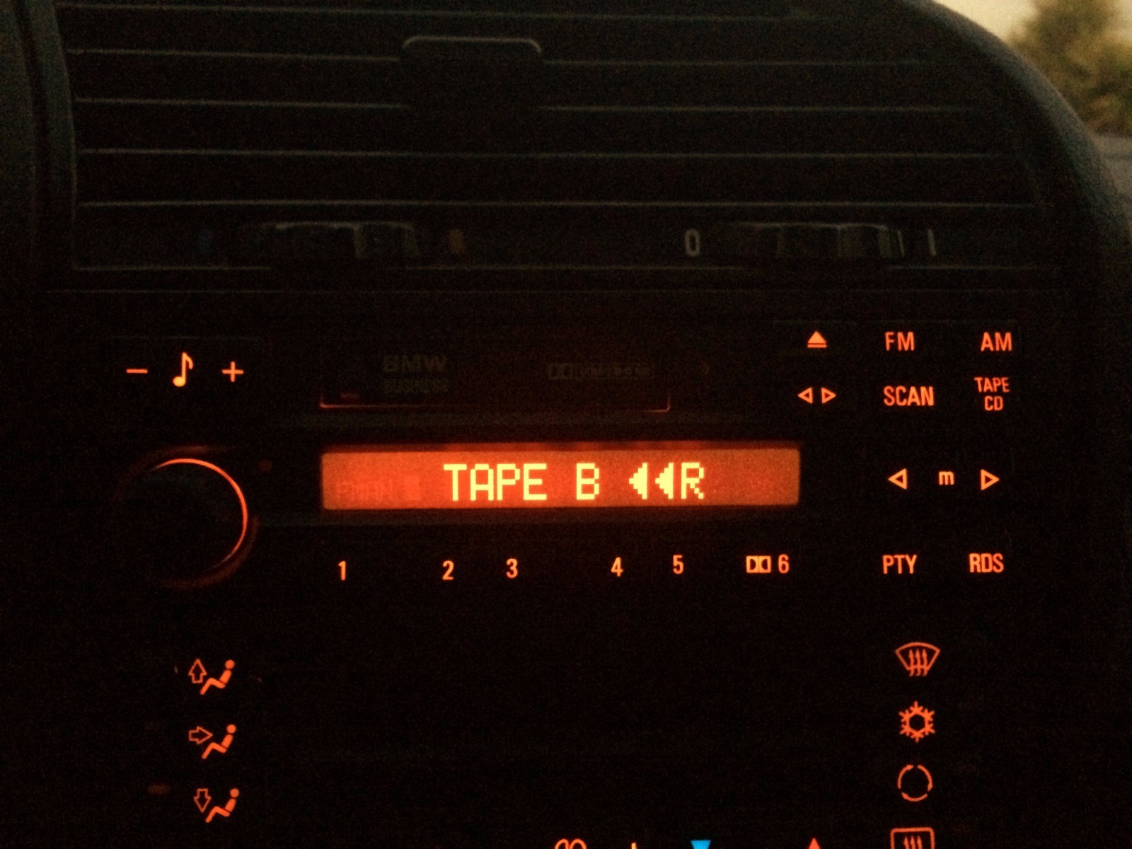 BMW C43 BLUETOOTH CASSETTE RADIO STEREO E30 E31 E36 318 325 540 840 M3 Z3 CODE