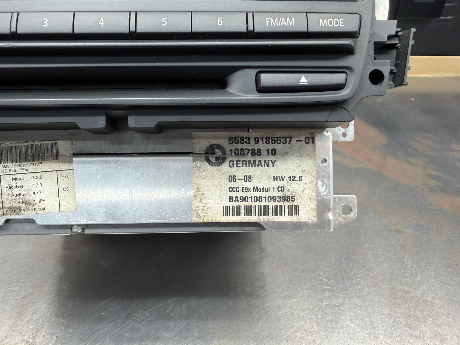 06-08 BMW E90 E92 E93 335 M3 CCC Navigation Headunit CD DVD FM Radio Tuner OEM
