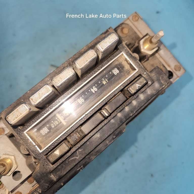 PARTS ONLY A/M Radio 7307525 Fits 1969 CADILLAC ELDORADO 1245964