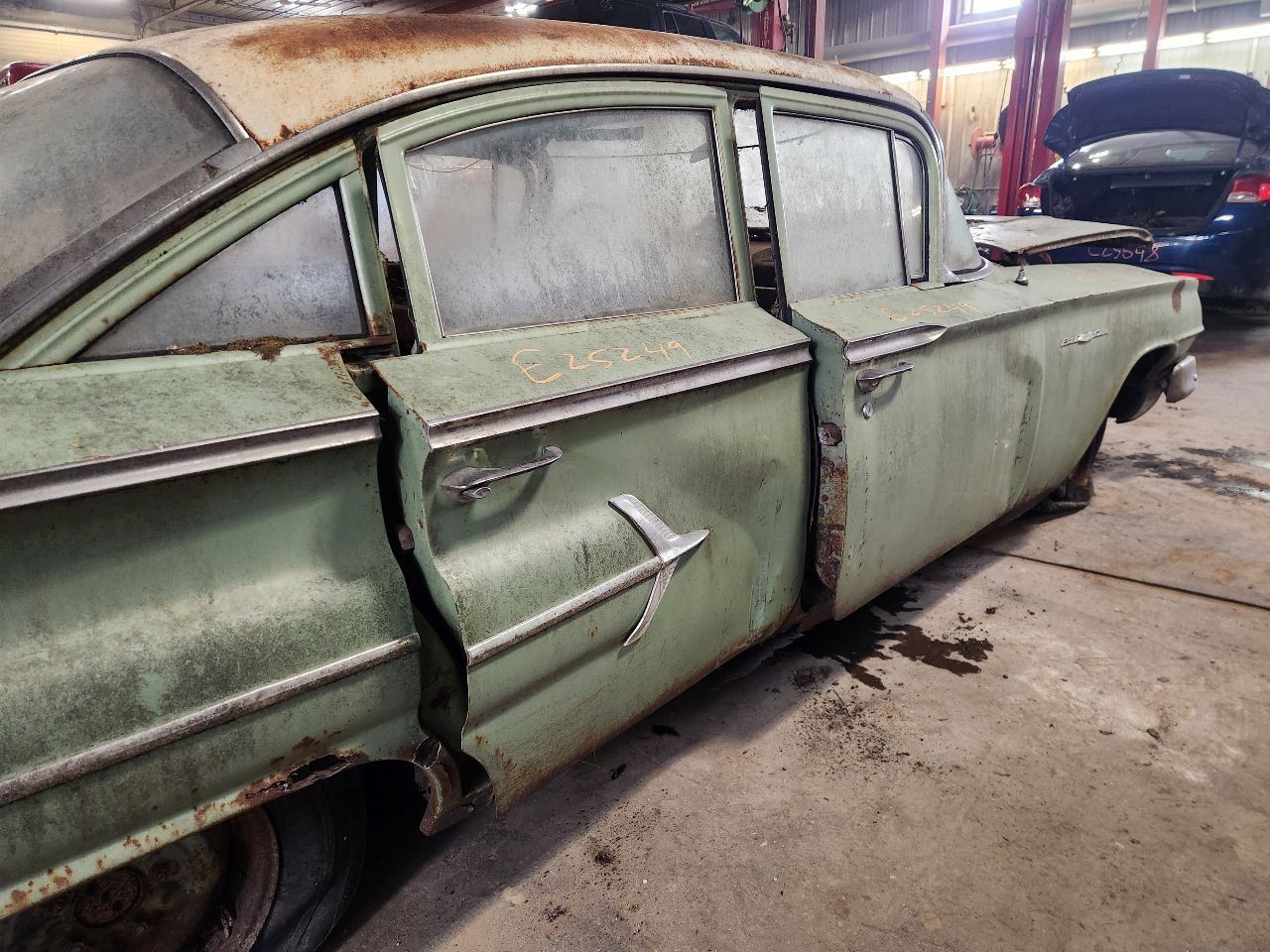 AM Radio Untested Fits 1960 BEL AIR 1235590