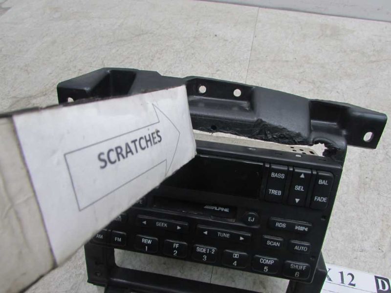 2000 2001 2002 NAVIGATOR AUDIO AM FM Radio Stereo Cassette Player Display Unit
