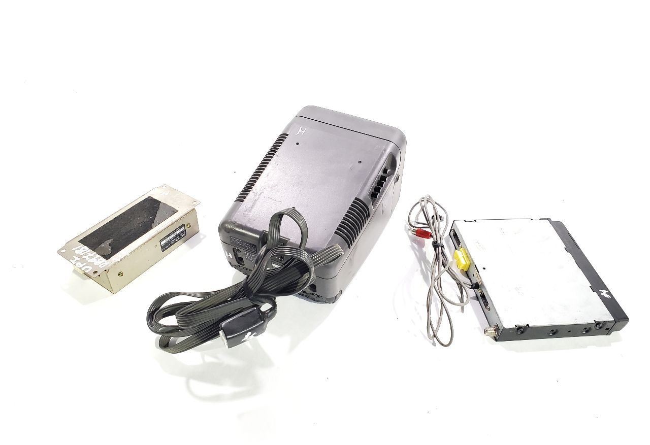 1994 Rolls Royce Silver Spur OEM Sony xtv-8 and xvm-6 Retro Monitor