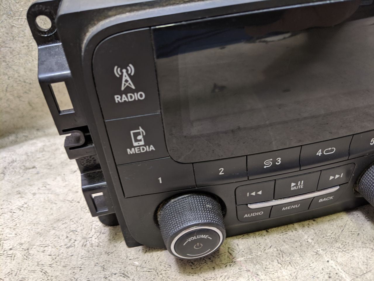 Stereo Radio Receiver AM FM Uconnect Fits 2014 DODGE RAM PICKUP TRUCK f82-205262