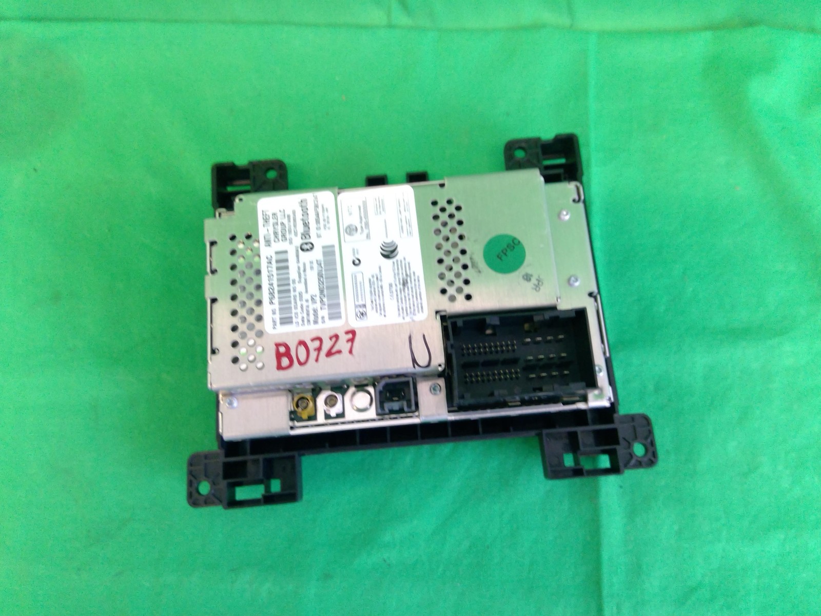2015 DODGE CHARGER RADIO DISPLAY SCREEN OEM 68241517AC
