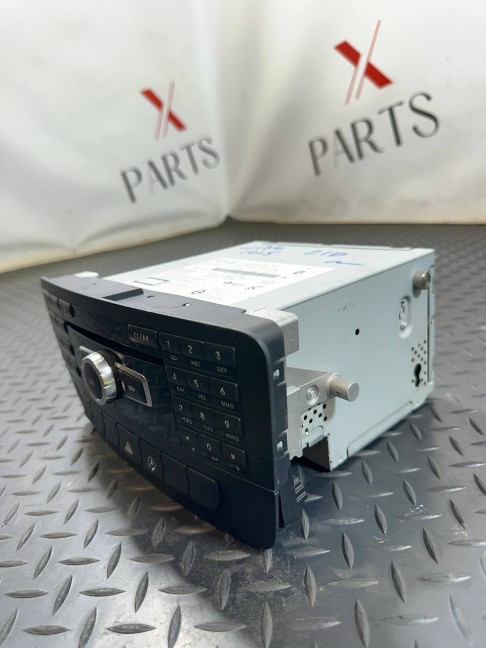 MERCEDES A CLASS W176 STEREO MUSIC CD DVD PLAYER UNIT A2469000516