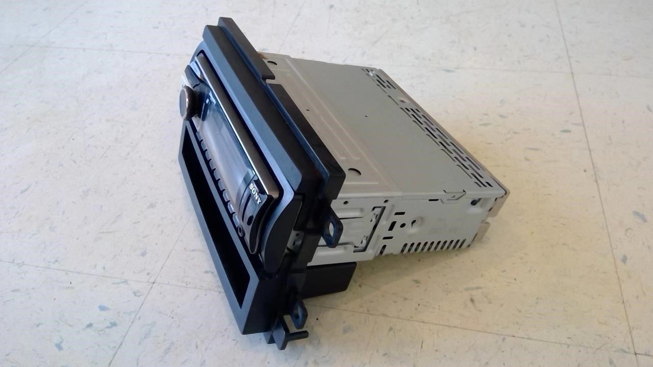 Sony Radio Receiver AM-FM-CDX-GT660U Fits 05-06 MUSTANG 119230