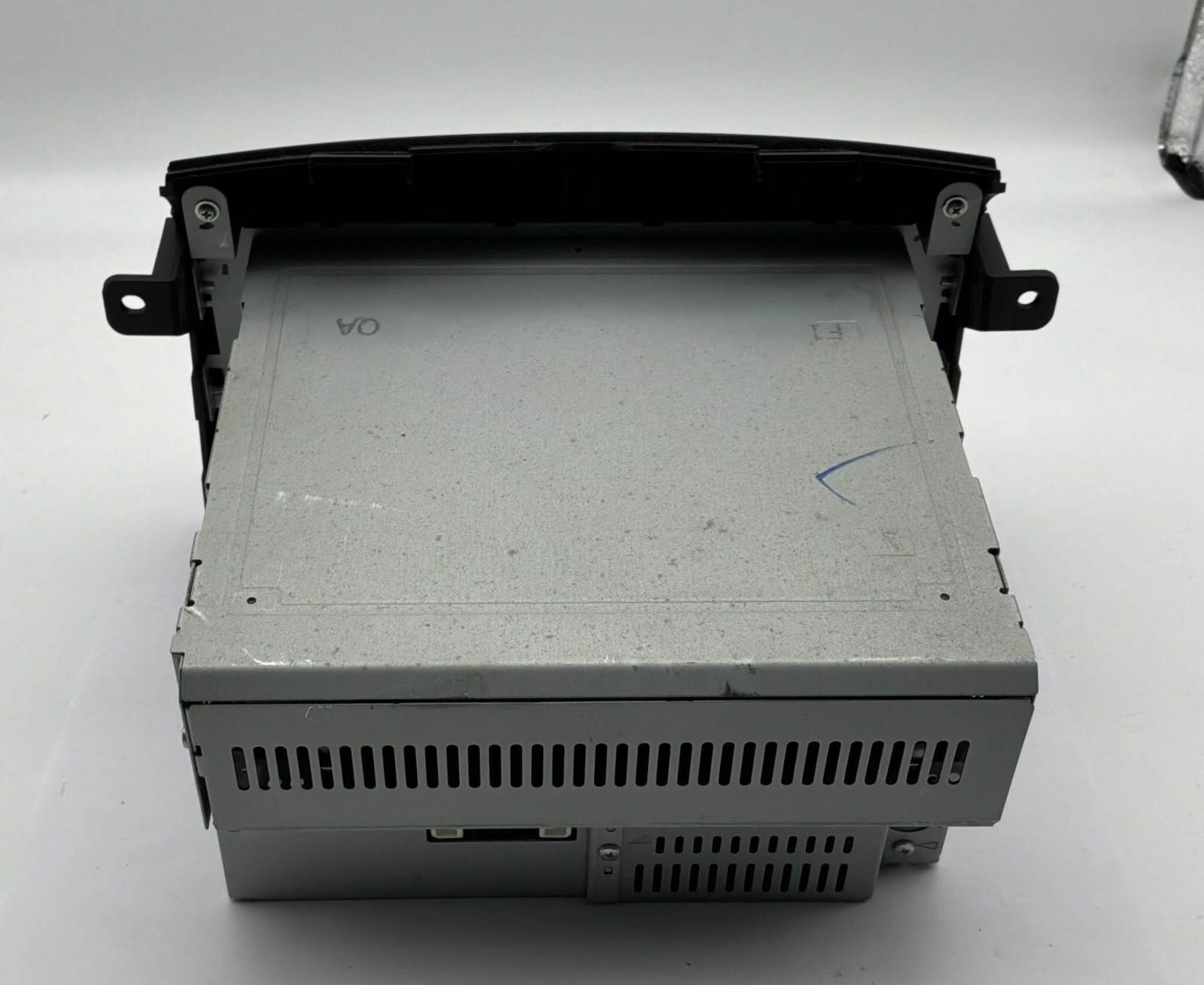 OEM 04-10 Toyota Sienna LE AM FM Radio Receiver CD WMA MP3 Single Disc Player