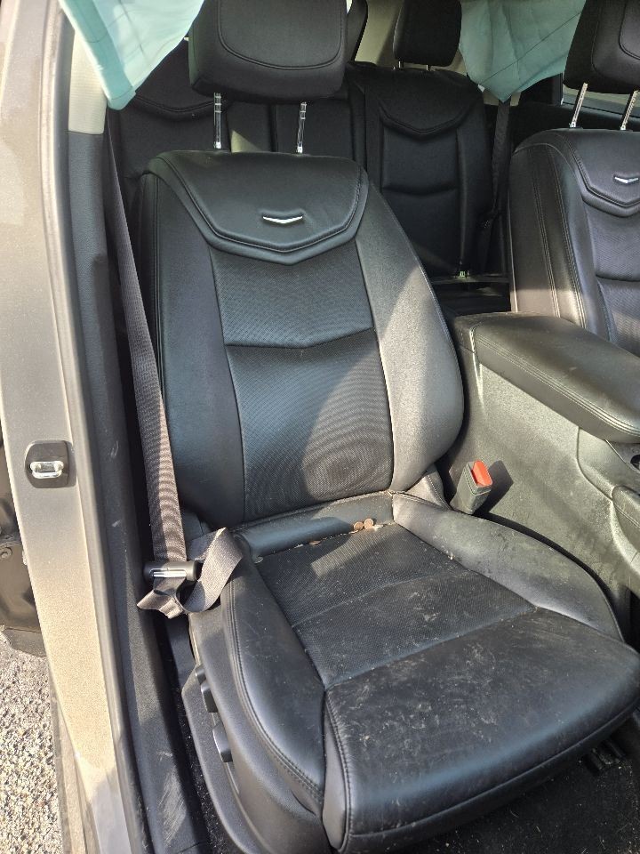 2018 Cadillac XT5 Radio Control Panel Including Display ID 84303686
