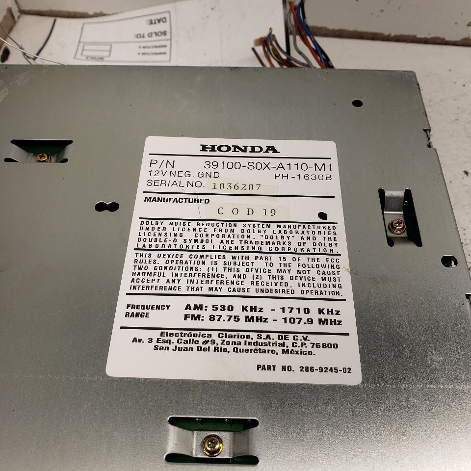 1999-2004 Honda Odyssey Radio LX AM FMcassette Stereo Receiver OEM 1323526