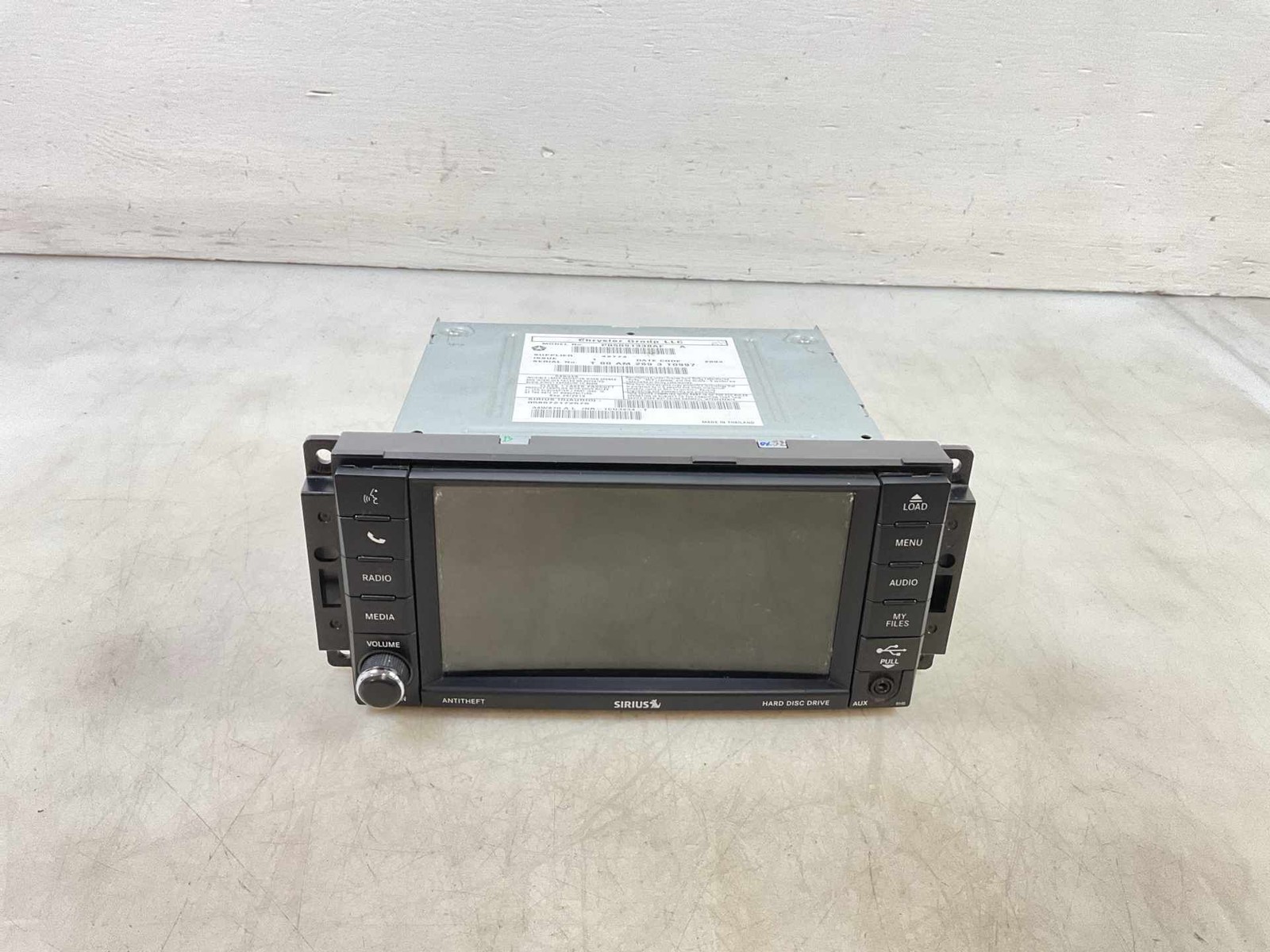 Jeep JK Wrangler OEM RHB Touchscreen Radio 05091338AF 2014 173459