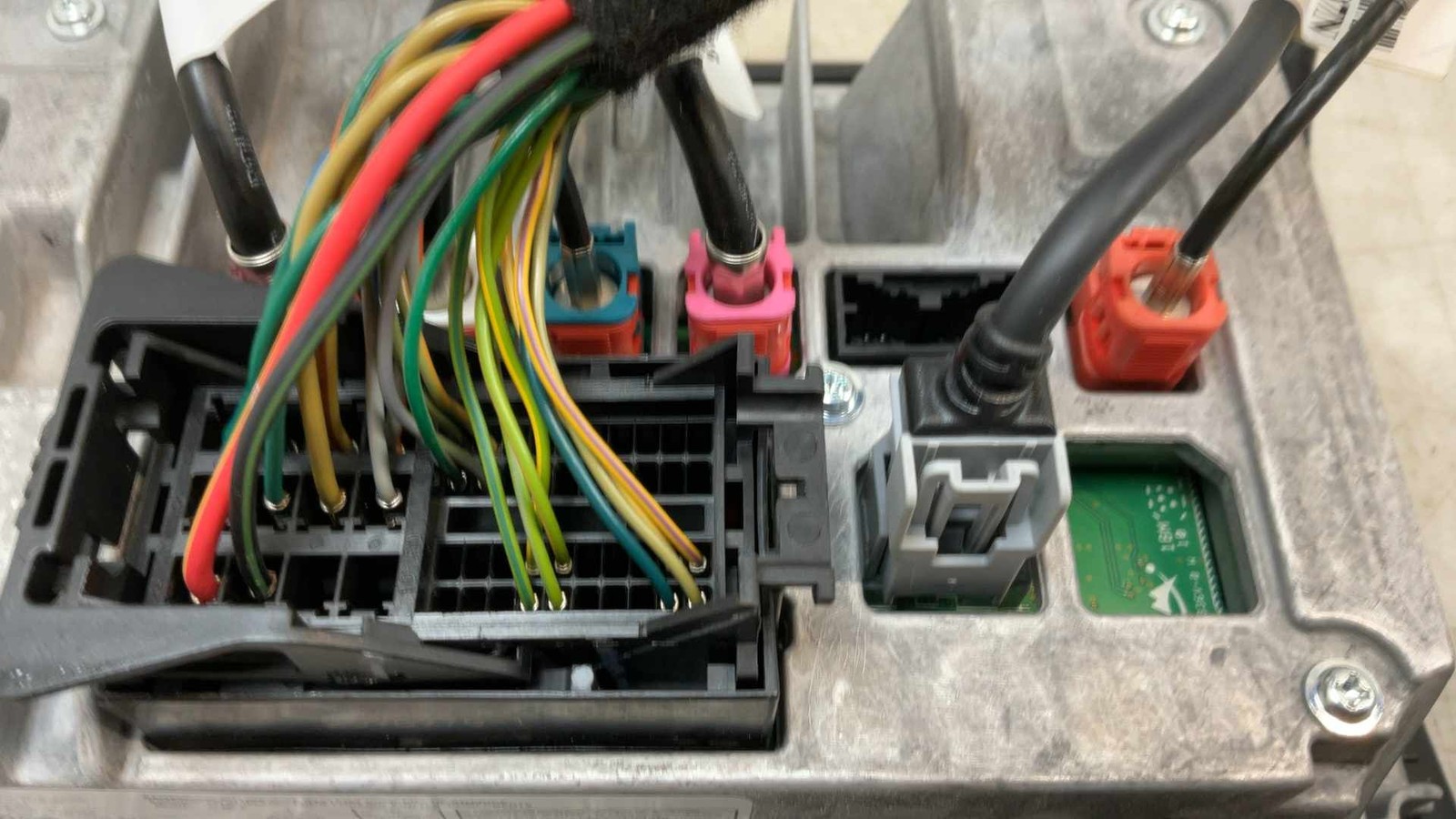 Jeep Wrangler JL OEM 8.4 Touchscreen Radio w U Connect 2018 141196