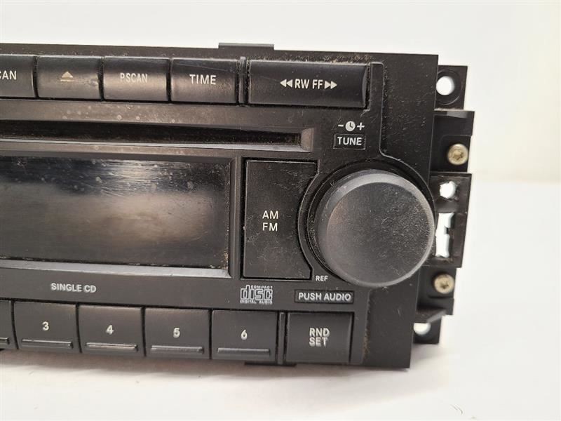 2005-07 DAKOTA Audio Equipment Radio Receiver Radio AM FM CD Player 05064173AI