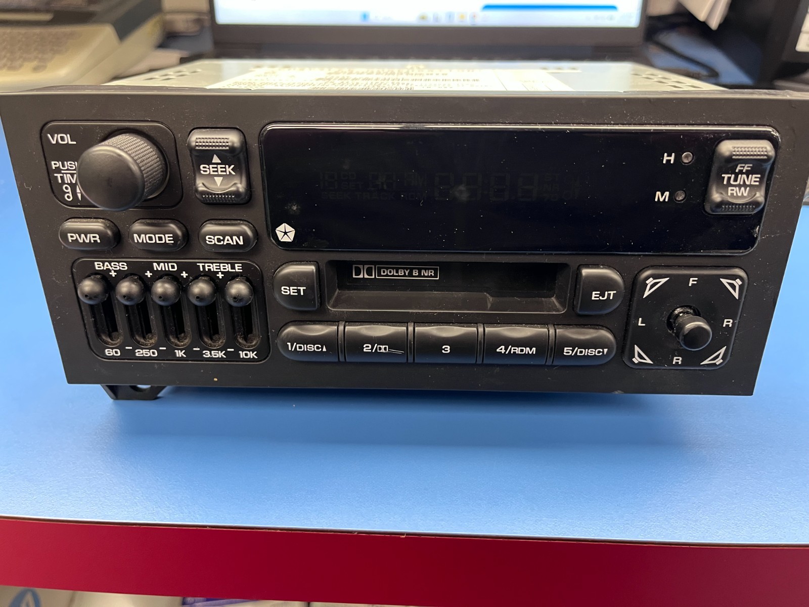 1987-03 Chrysler Dodge Jeep AM/FM/Cassette Vintage Radio OEM P04704386AB MINT