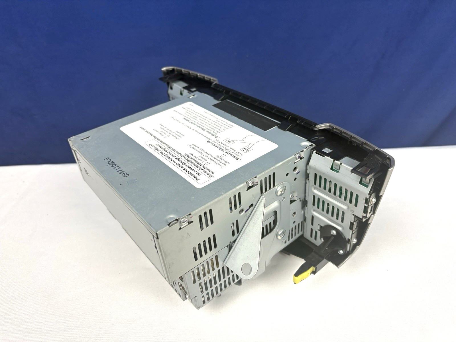 2004-2007 LEXUS RX330 AM/FM CD Player Radio Receiver 86120-0E050