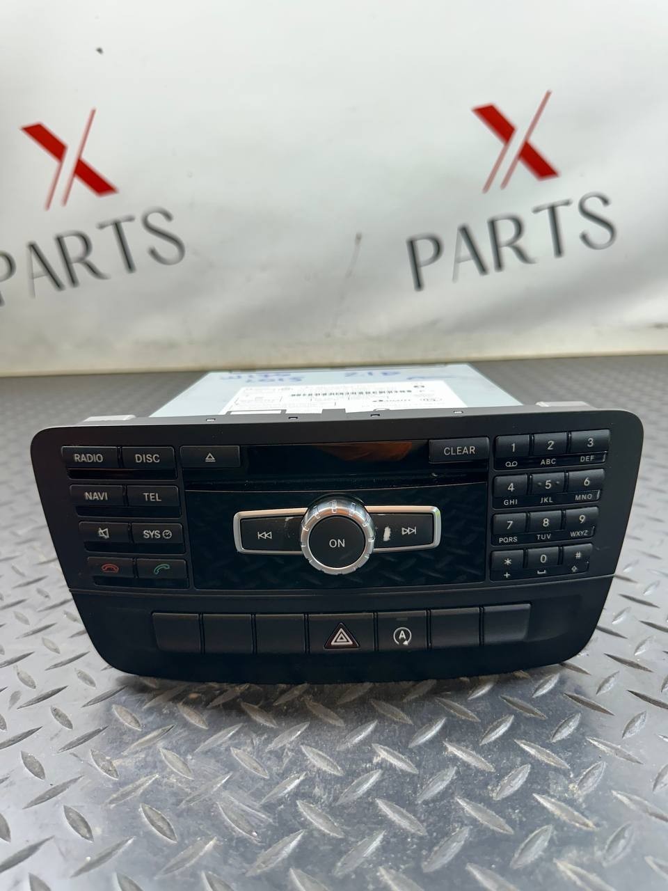 MERCEDES A CLASS W176 STEREO MUSIC CD DVD PLAYER UNIT A2469000516