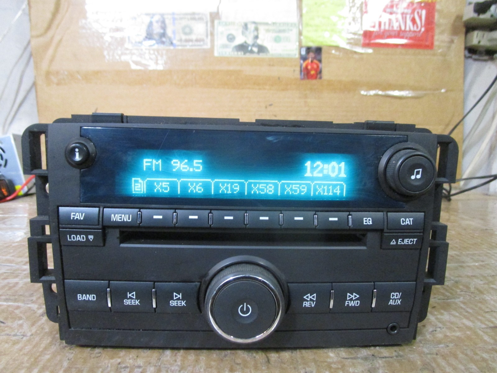 08 2008 Buick Enclave Radio Stereo CD Player Receiver AMFM 25831566