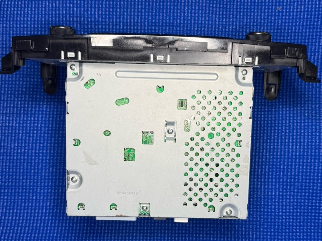 Nissan Audio Radio AM FM CD Player Info Screen Unit 28185 3TA1B OE 2013 2015