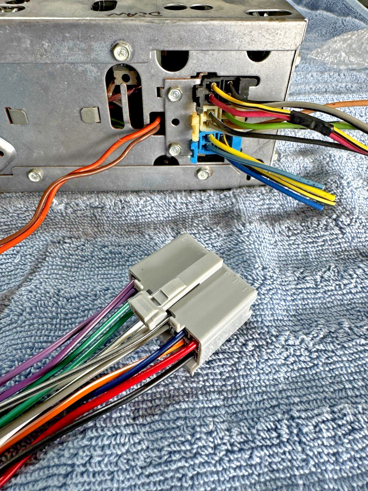 NEW 1978-91 Models AC Delco AM FM Stereo Radio 12-PIN Wiring Harness Plugs