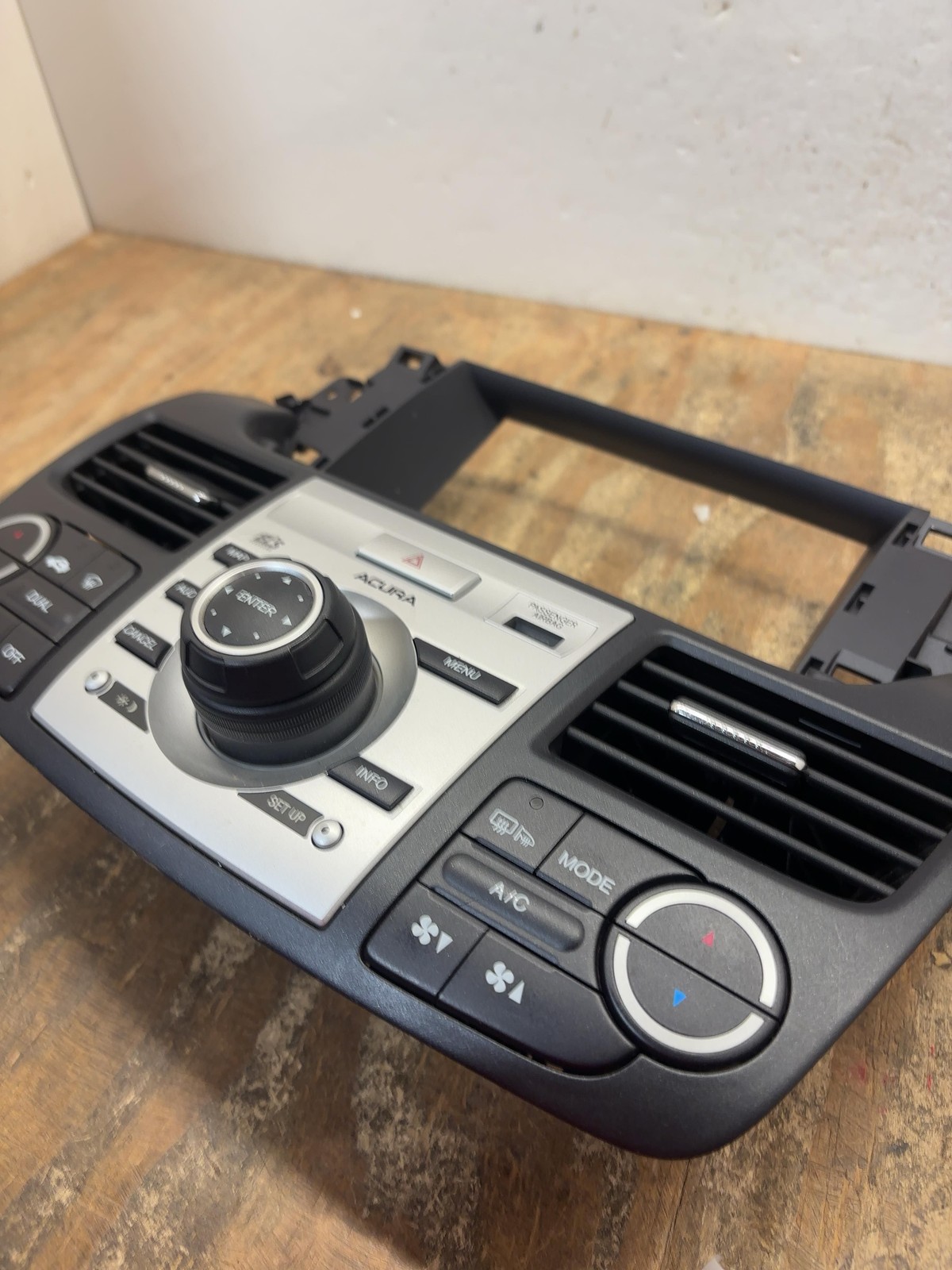 08 09 ACURA RDX Audio & Visual Equipment (radio) Control – CHECK ID FOR DETAILS
