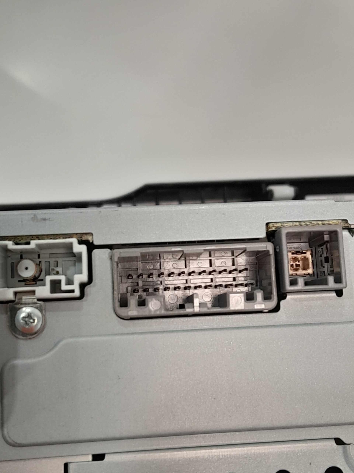 15 – 18 Honda Fit LX Radio Receiver / Display Screen Assembly OEM 39100T5RA71