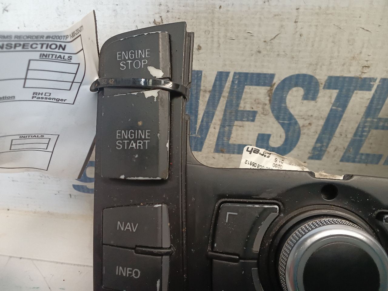 Audio Equipment Radio Control Panel Console Mounted Fits 07-11 AUDI Q7 9620285