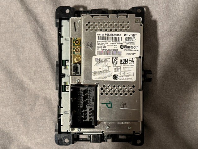 Dodge RAM 2013-2019 RADIO VP2 RADIO AM FM Phone BlueTooth Uconnect Multi Media