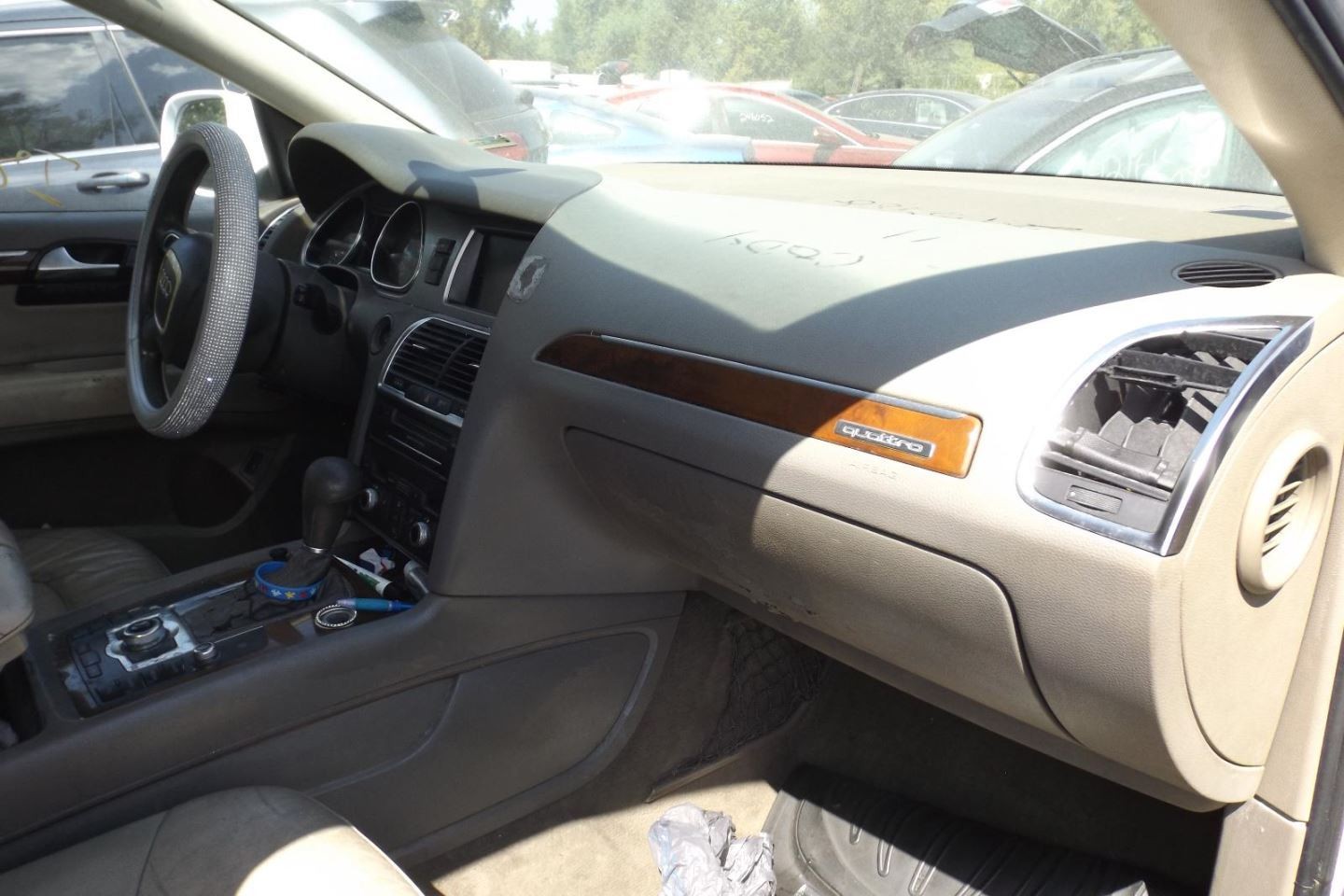 Audio Equipment Radio Control Panel Console Mounted Fits 10-11 AUDI Q7 1670289
