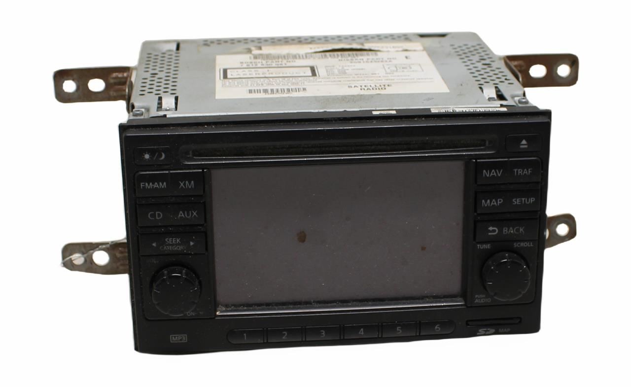 2011-2012 Nissan Versa Radio Receiver AM FM CD Hatchback OEM 1570164
